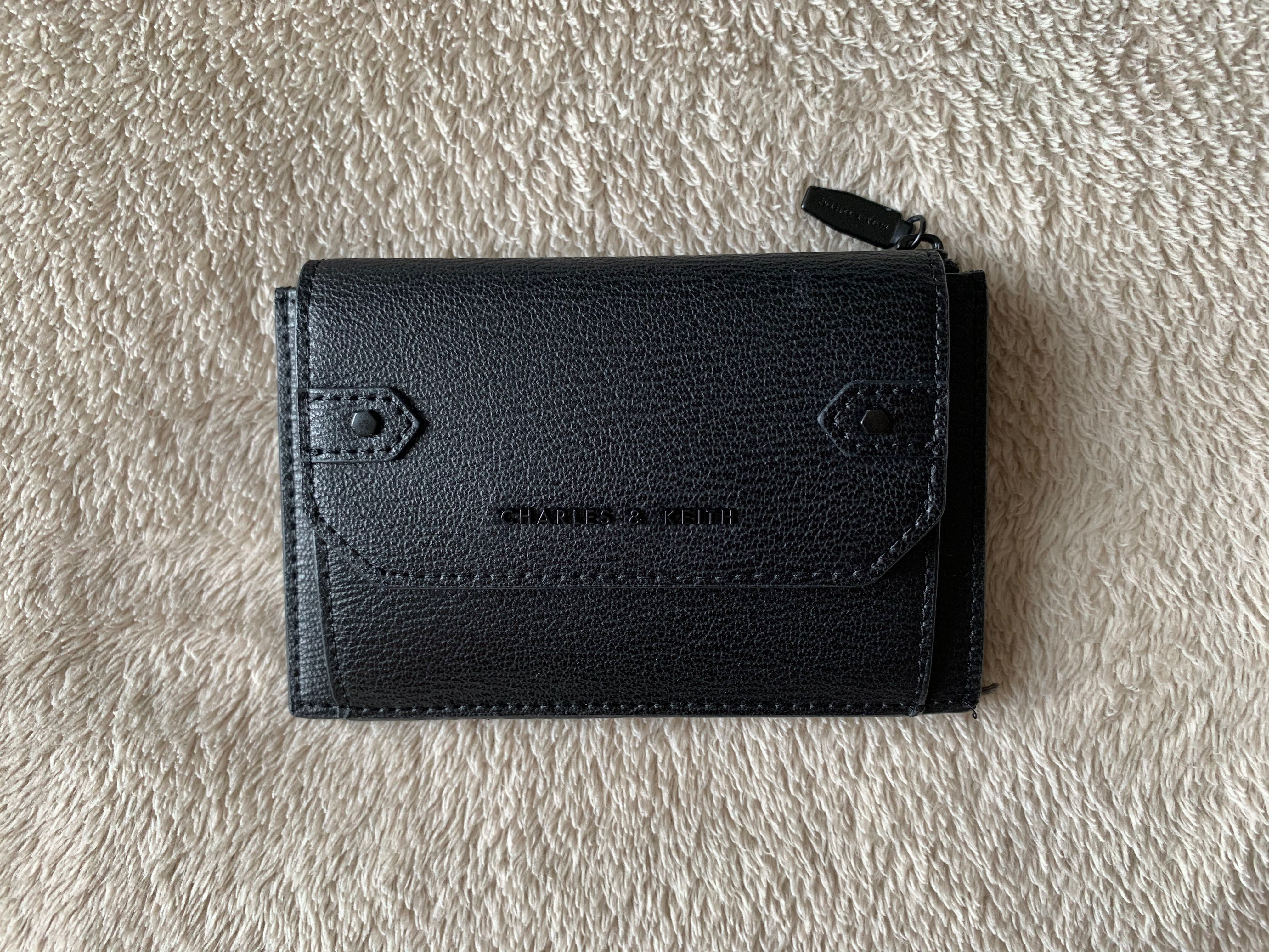 Charles and Keith card holder, Women's Fashion, Bags & Wallets, Wallets ...