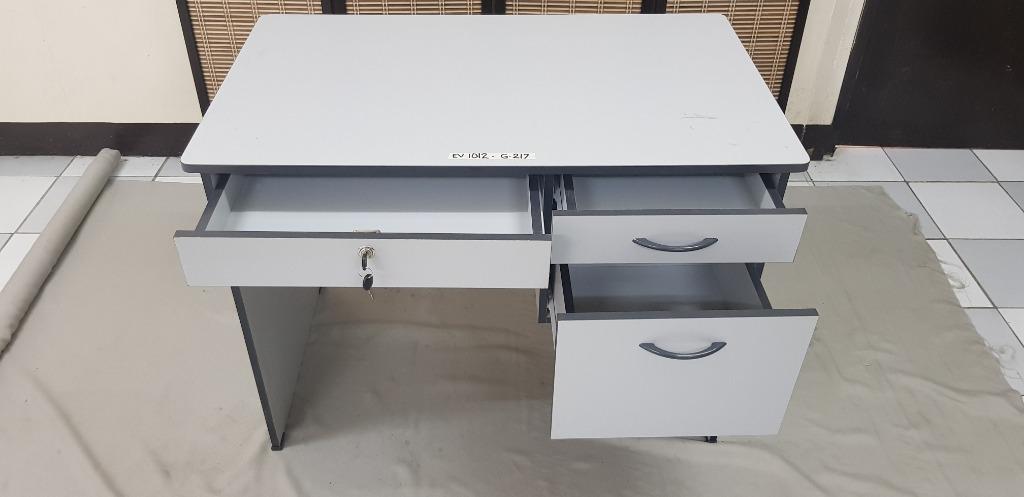 (FREE SHIP) Computer Table EV 1012 G217, Furniture & Home Living ...
