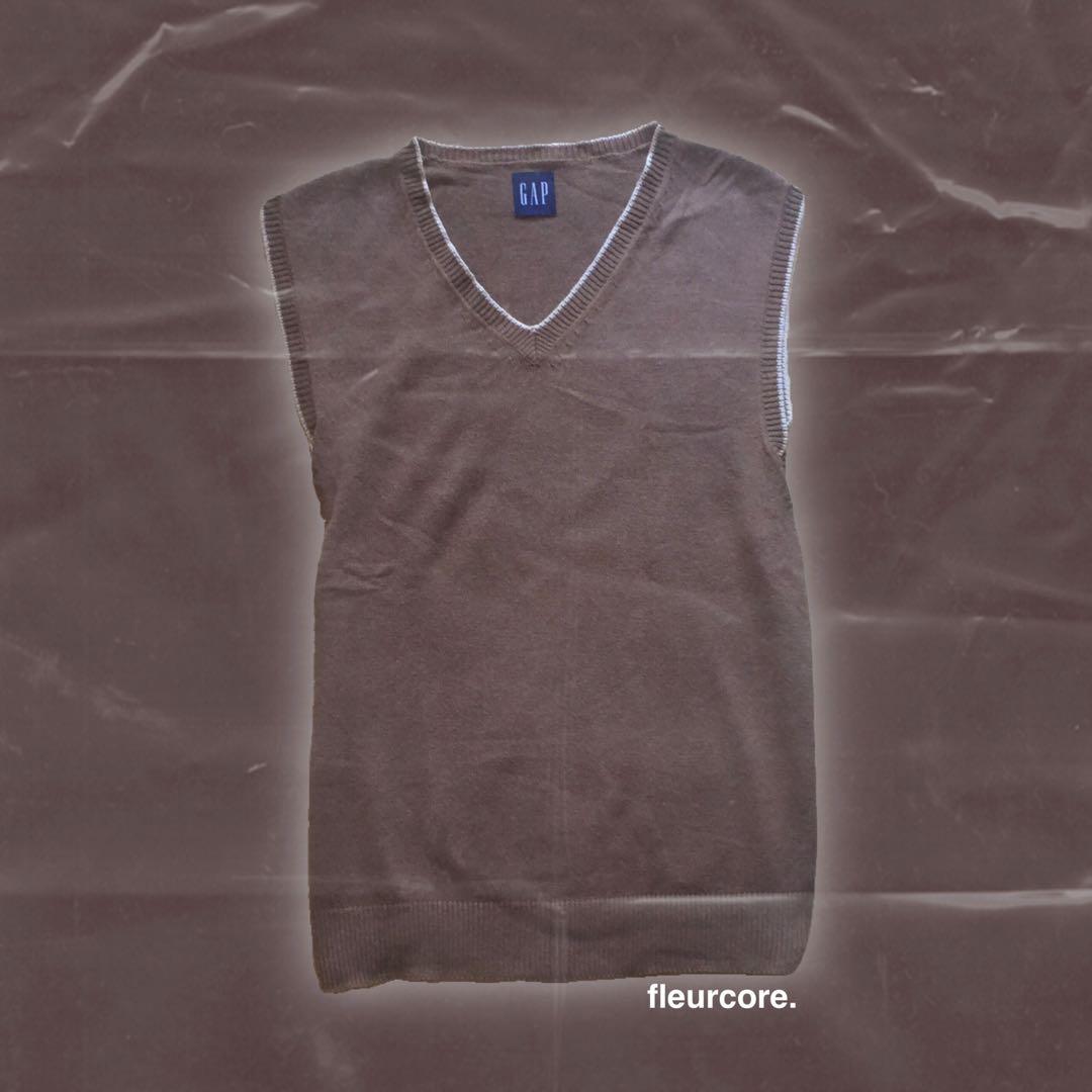 gap brown sweater