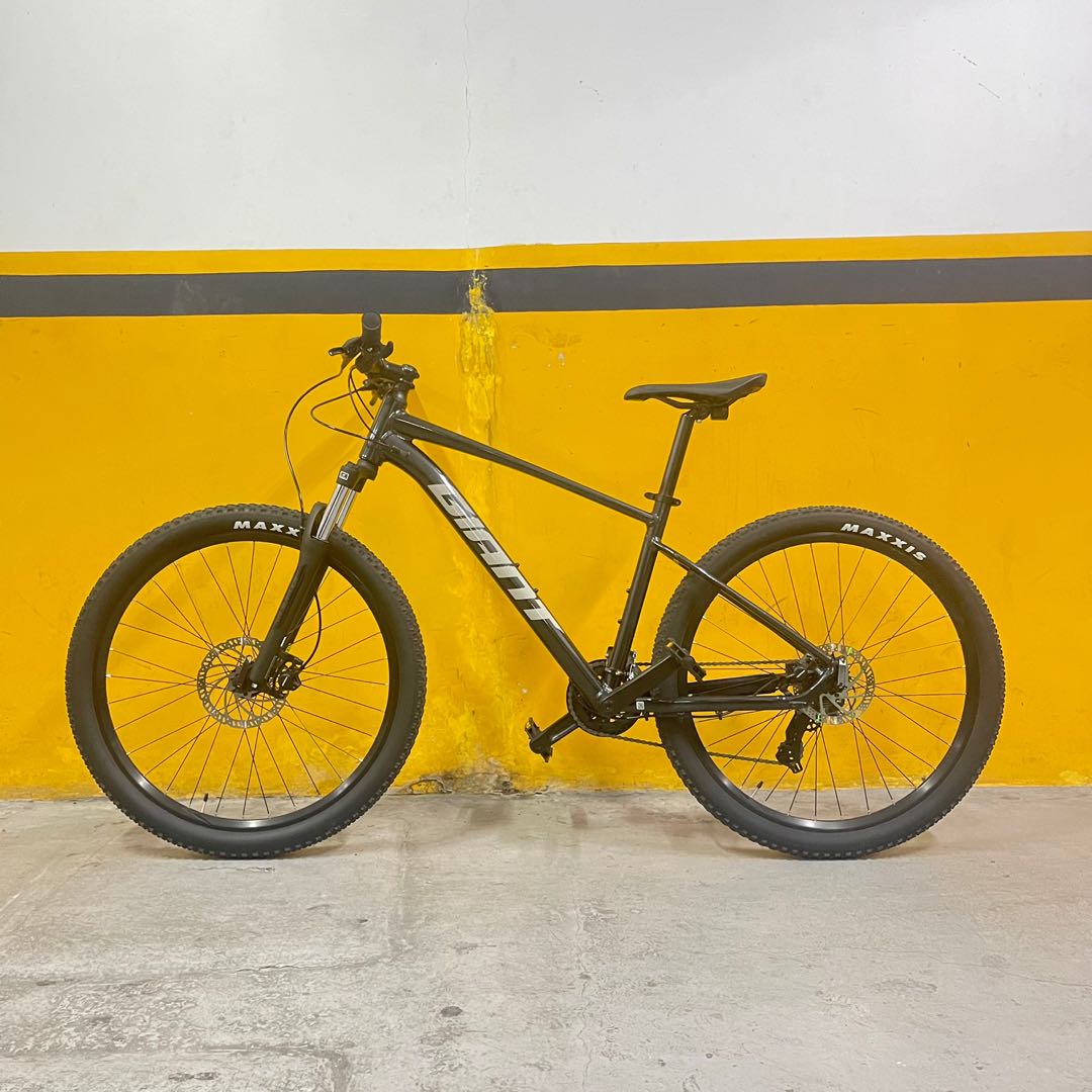 Giant Talon 3 2021 Metallic Black