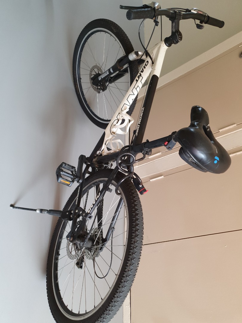 Giant Yukon Disc, Sports Equipment, Bicycles & Parts, Bicycles on Carousell