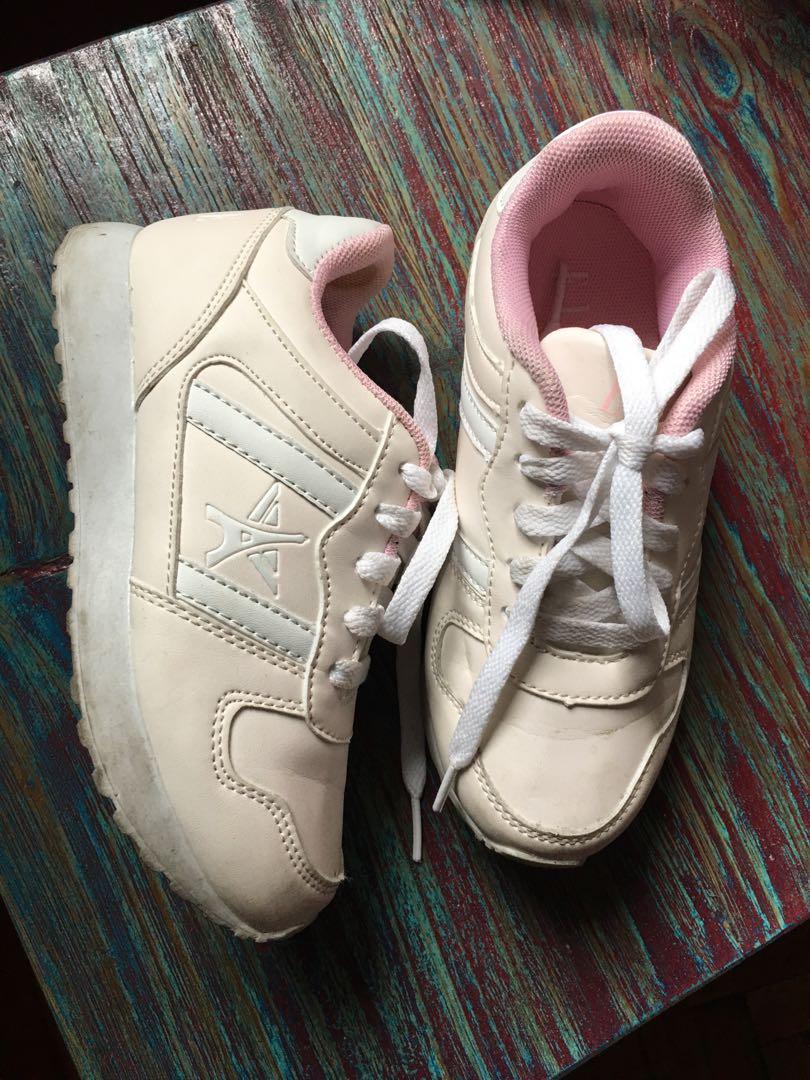 Size 1 girl deals shoes in european