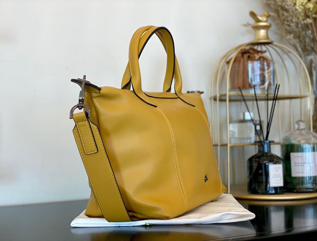 Mustard longchamp bag clearance