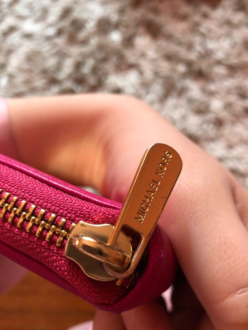 Hot pink mk wallet hotsell