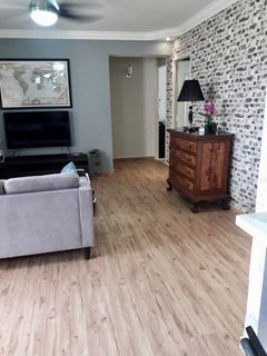 NBL75 PREMIUM RESILIENT VINYL FLOORING