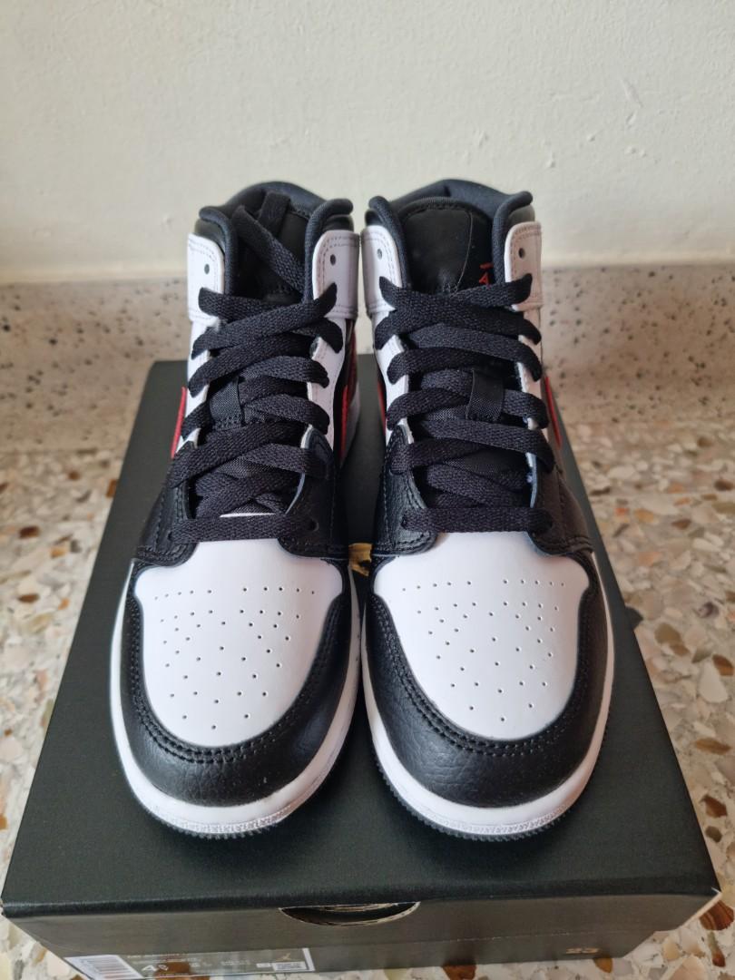 Nike Air Jordan 1 Mid Red Chile GS, Men's Fashion, Footwear, Sneakers