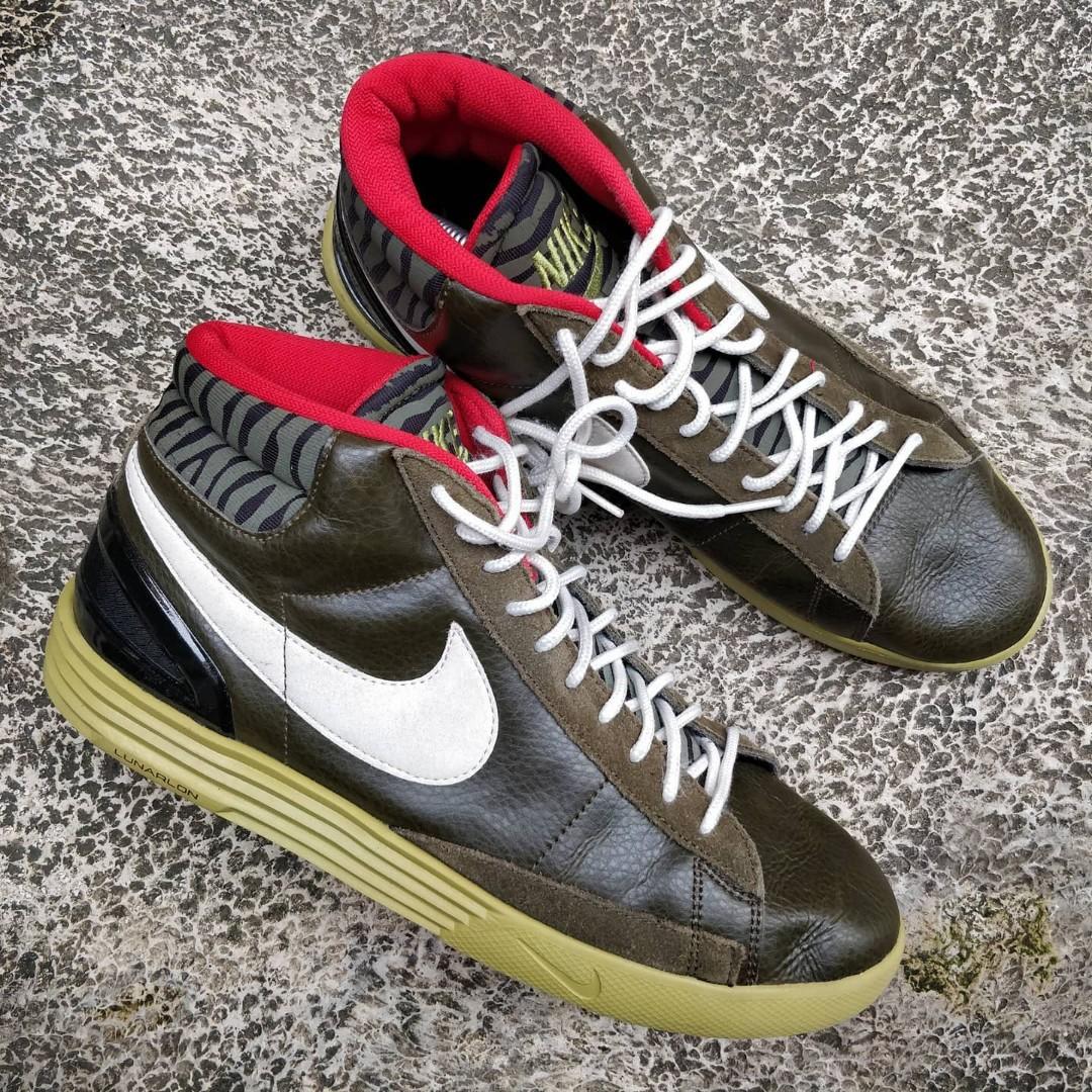 Nike Lunar Blazer, Fesyen Pria, Sepatu , Sneakers di Carousell