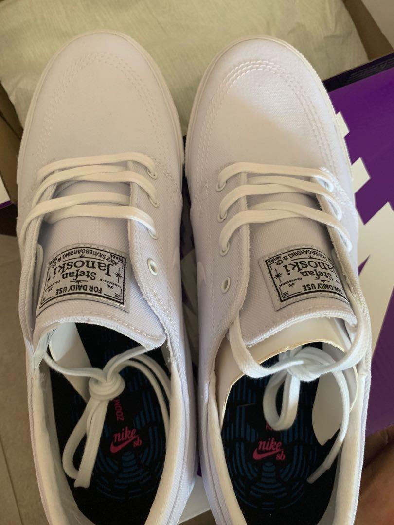 Nike stefan janoski triple white store
