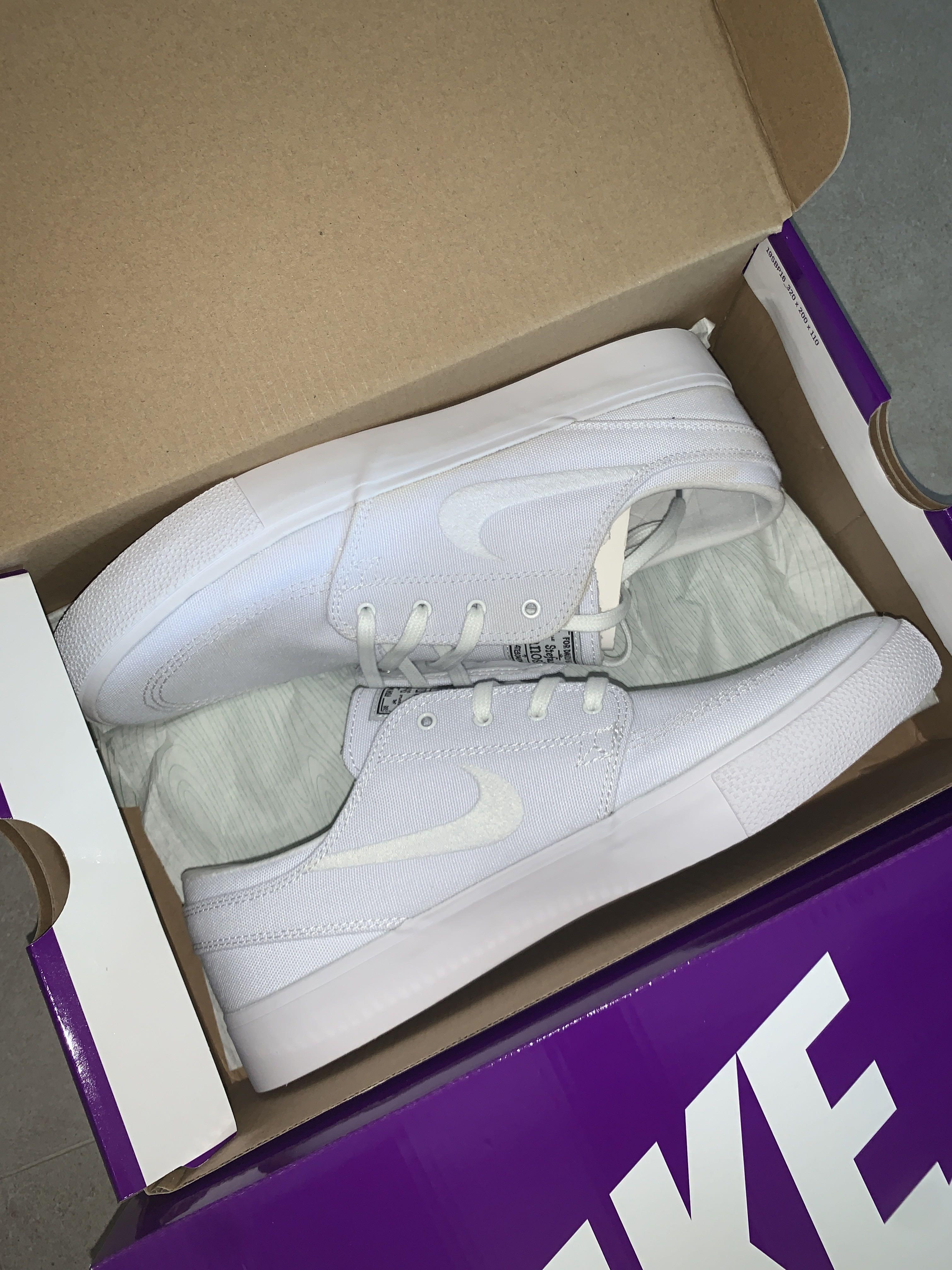 Janoski sales triple white
