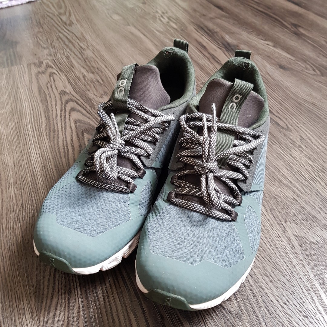 Quesa online running shoe
