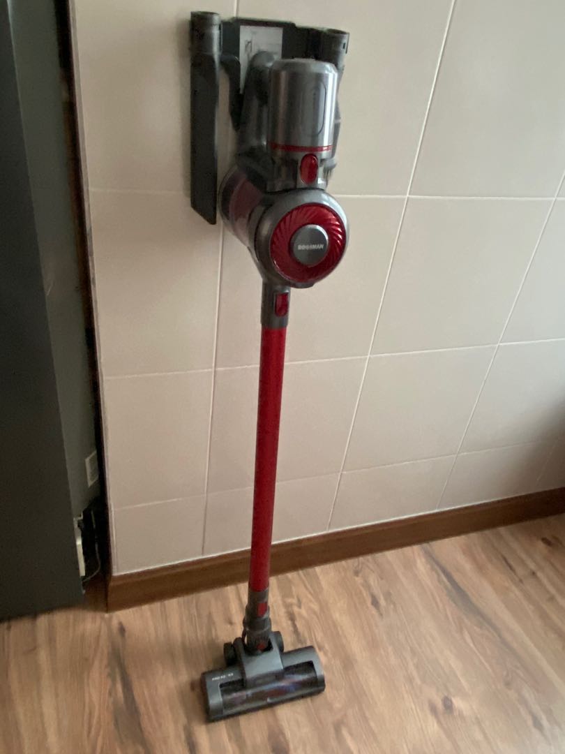 Pery Smith Cordless Vacuum Cleaner x Bossman Kaden K2