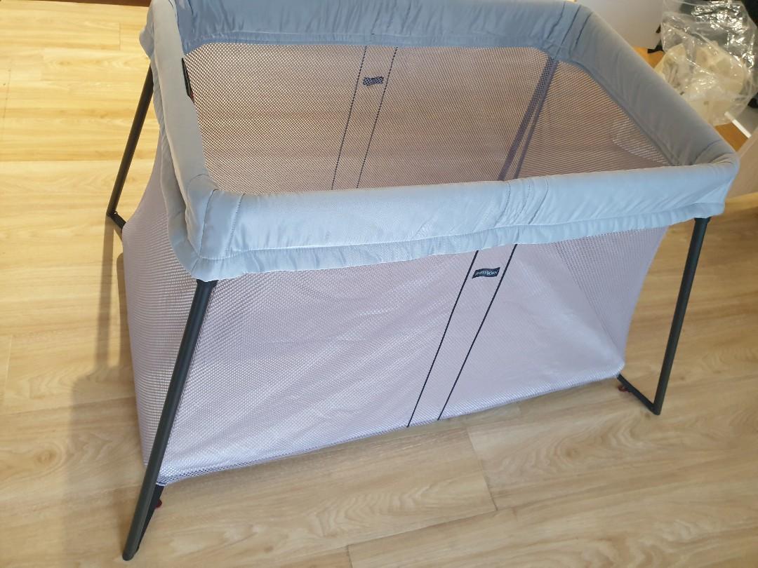 Baby bjorn travel cot sale sale