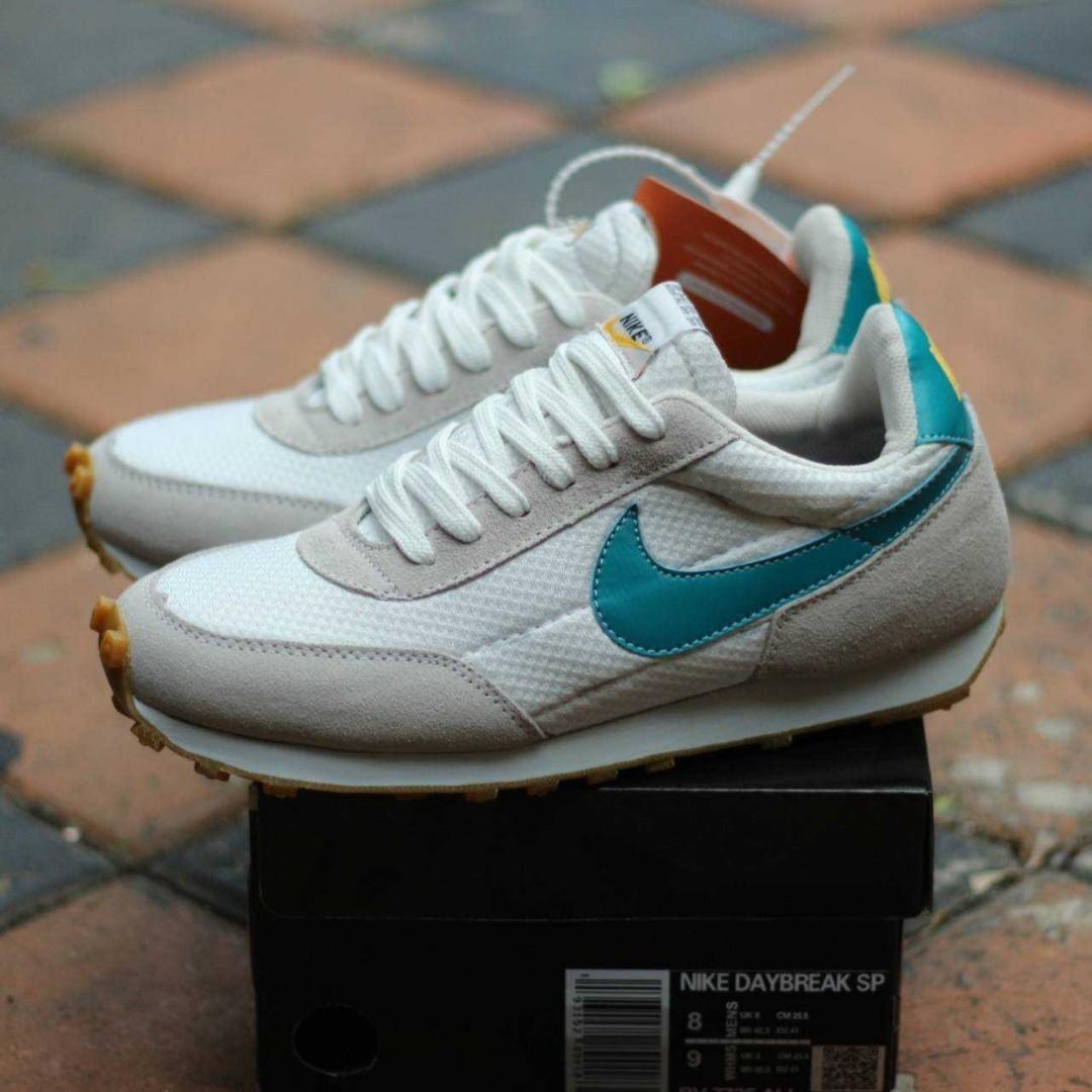 nike sp daybreak