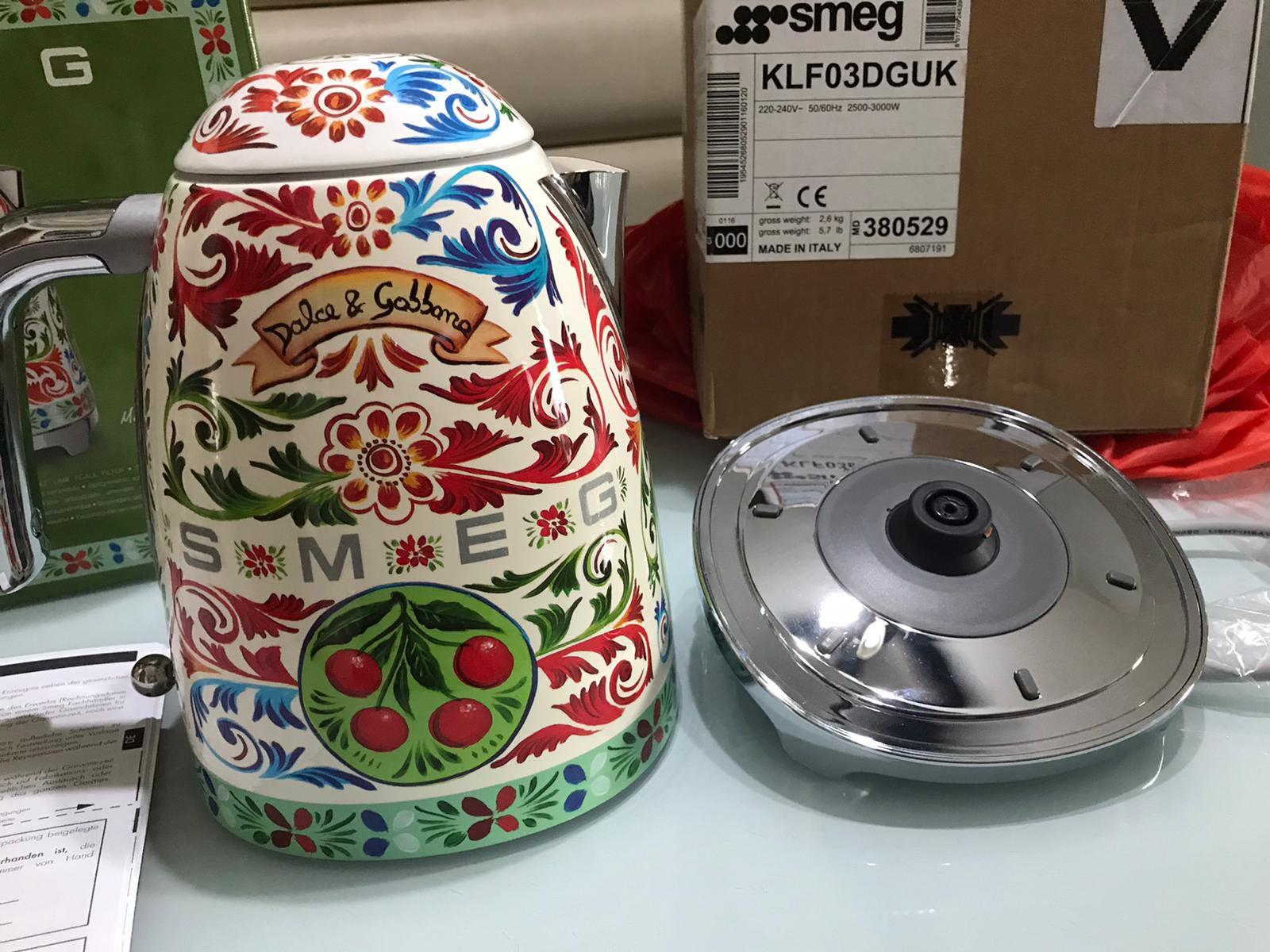 Smeg Electric Kettle by Dolce & Gabbana, TV & Home Appliances, Kitchen  Appliances, Coffee Machines & Makers on Carousell