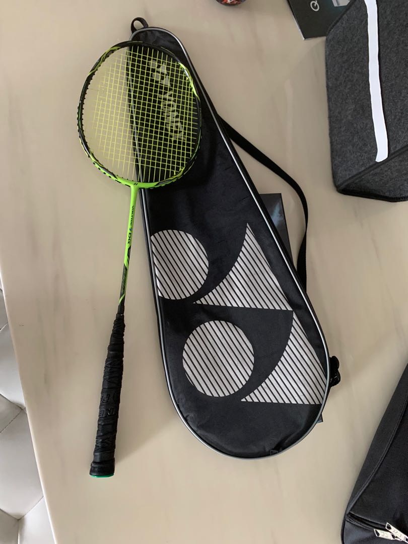 Voltric Racket YONEX badminton racket Voltric 7, Sports Equipment, Sports & Games ...