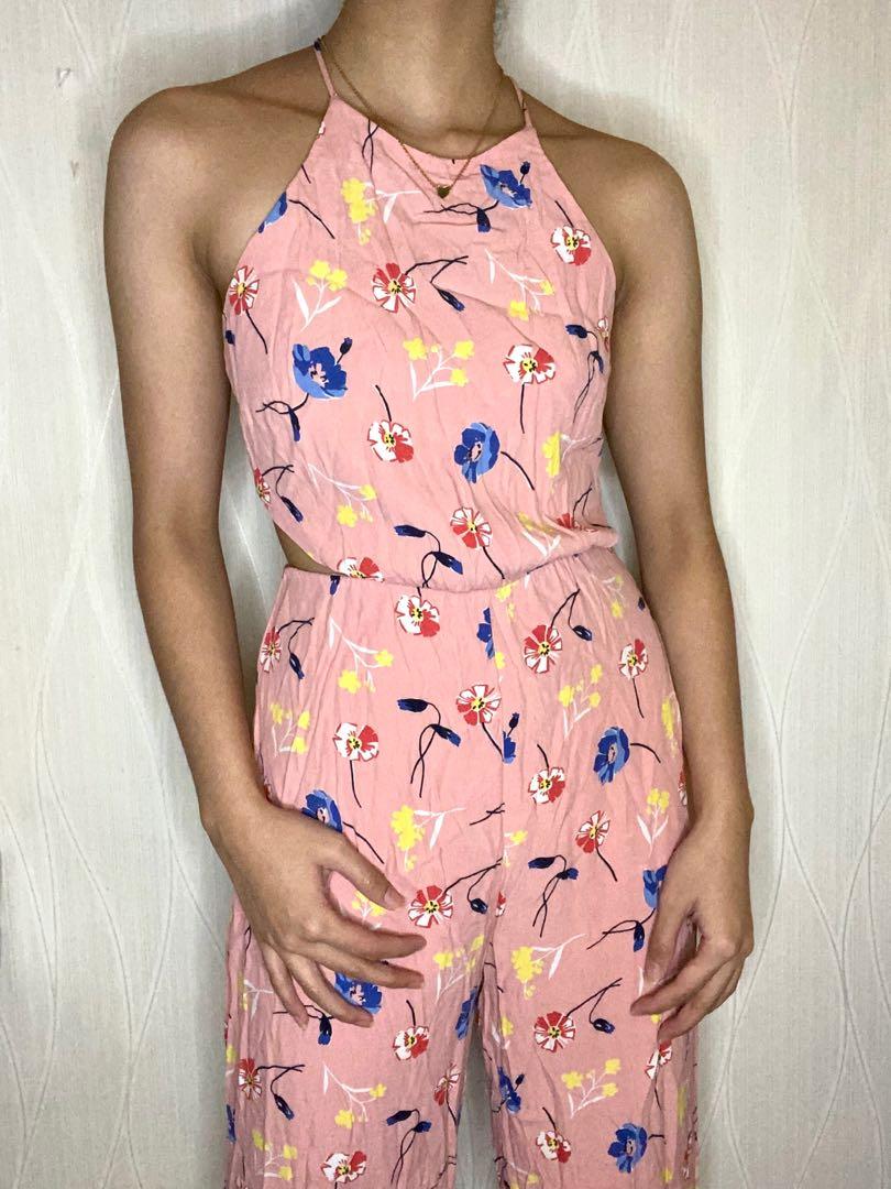 Zara Pink Floral Jumpsuit (Category: Jumpsuits) located in Quezon City. Submitted by emanuellemarie (Listing ID 1072750325, Image 1). Description: Zara Pink Floral Jumpsuit - perfect for summer - has an opening at the back - used once for a summer themed birthday - message me for more info.