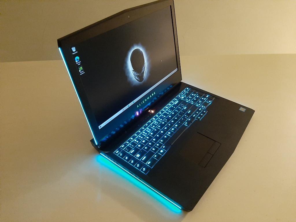 Alienware 17 hotsell r5 1070