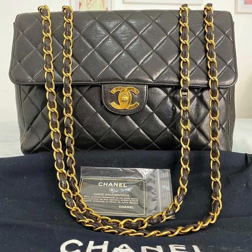 Authentic Chanel Jumbo Vintage, Luxury, Bags & Wallets on Carousell