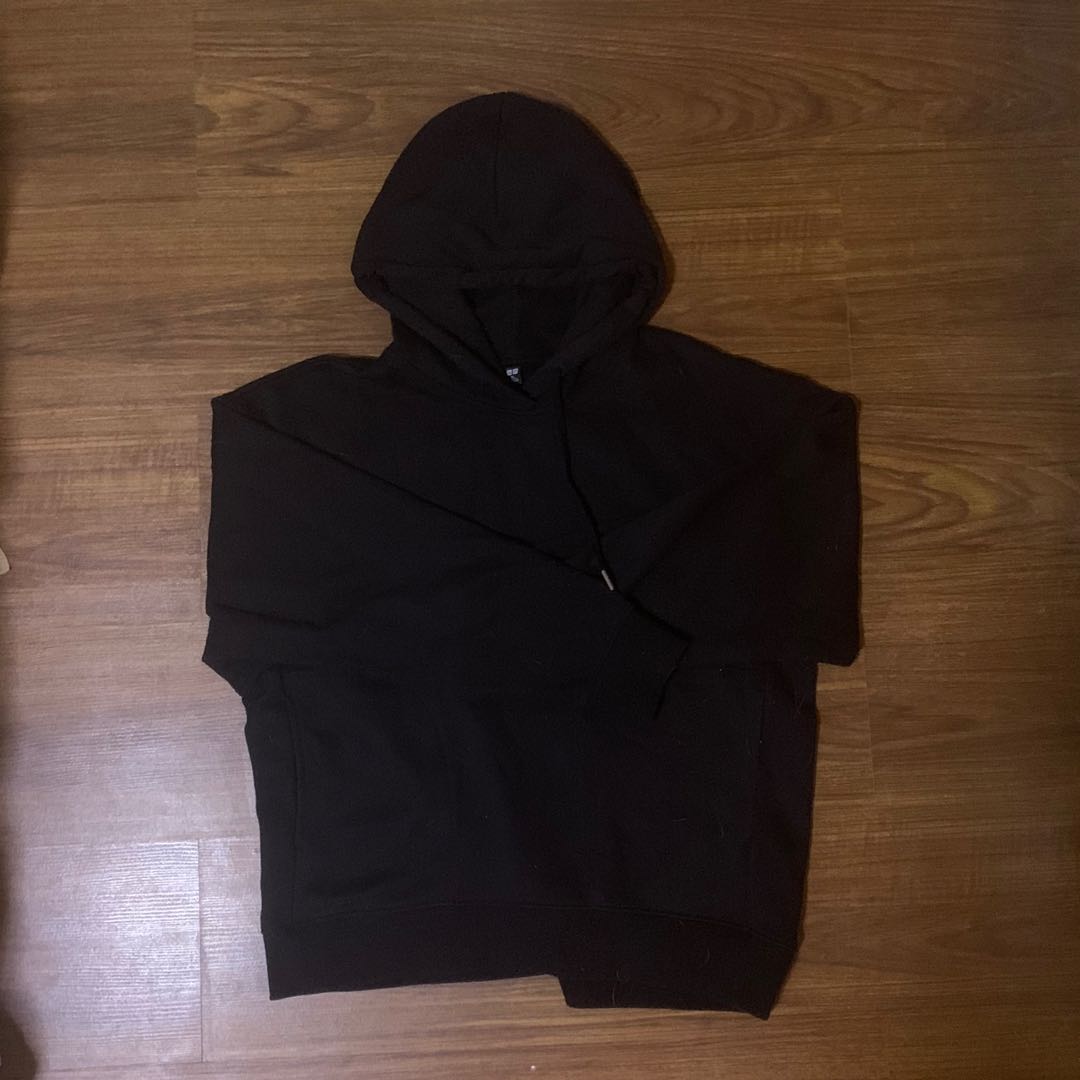 Uniqlo black hoodie