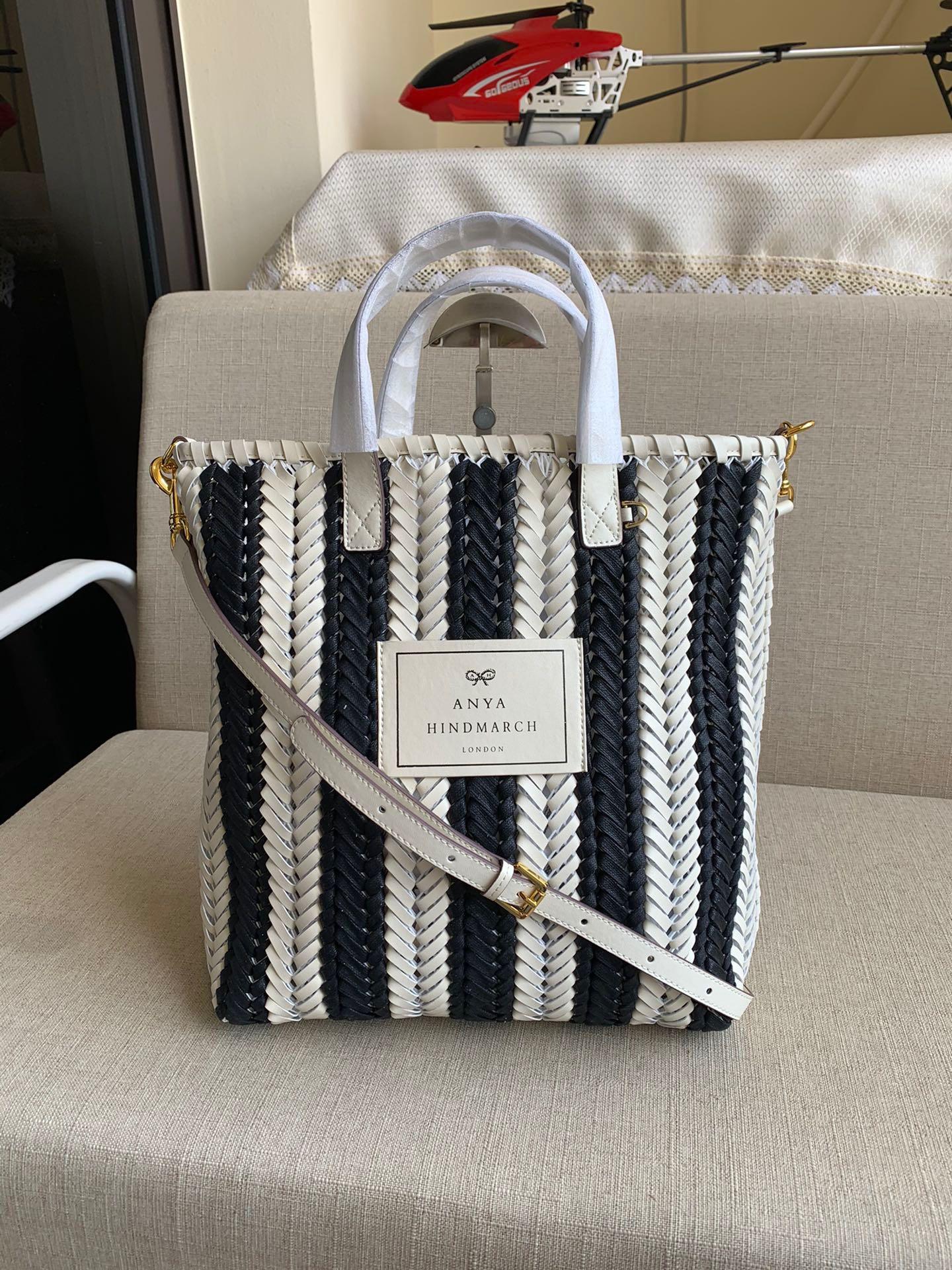 Neeson tall hotsell tote