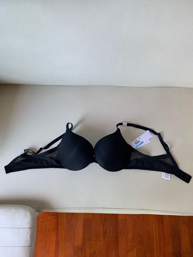 Calvin Klein BRA 38c, Women's Fashion, New Undergarments & Loungewear on  Carousell