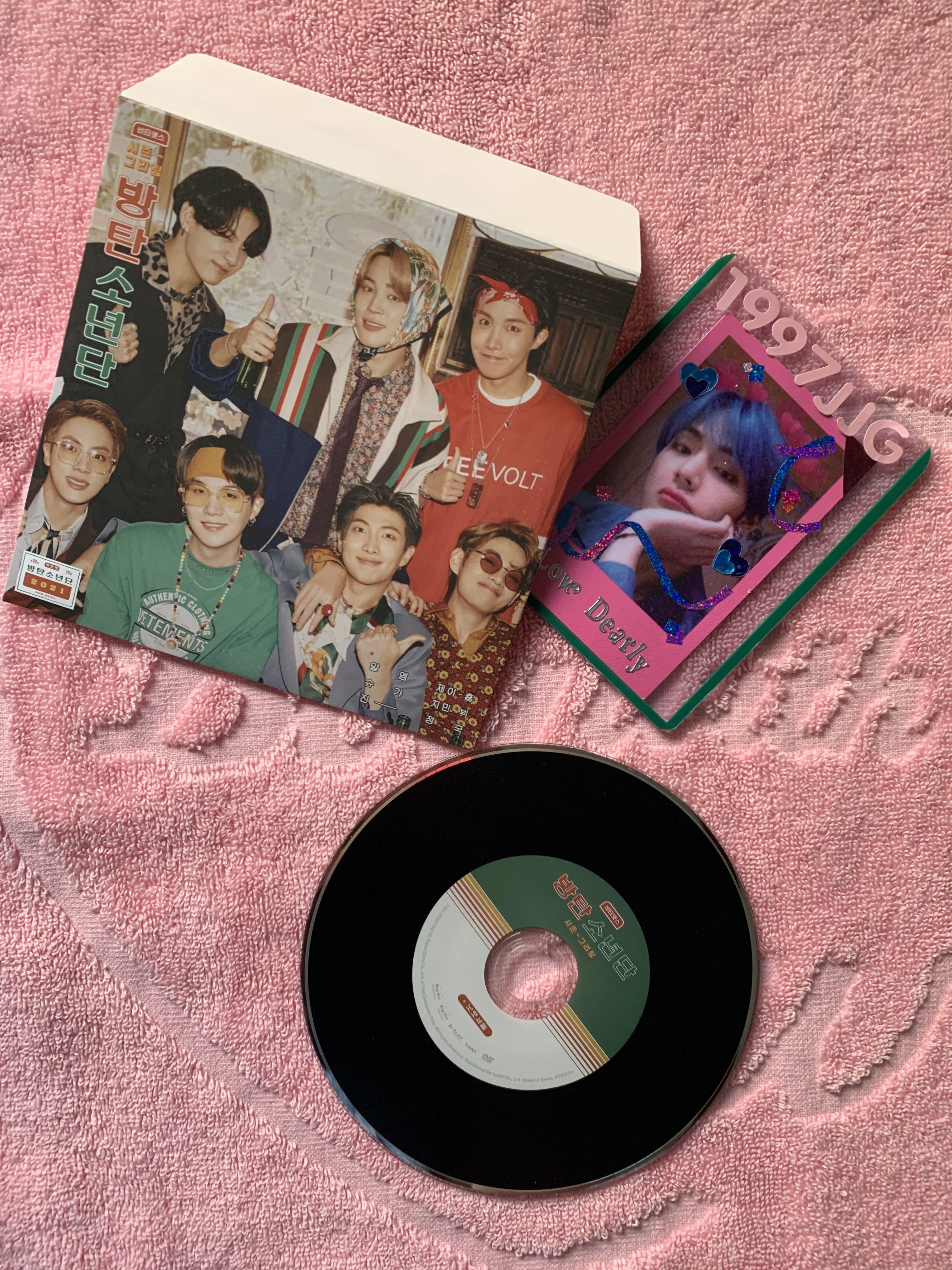 BTS Seasons Greetings SG 2021 Making DVD (Category: CDs & DVDs) located in Quezon City. Submitted by jeongukachu (Listing ID 1078407152, Image 1). Description: 💗 Onhand 💗 Tap to read more information 💗 For Shipping & Delivery, read the. S&D section below. 🥛 PHP 250 * Mint condition; never been played; took out the first time to take these photos * No need to pay for secured packaging *Bought a SG2021 set from @springbliss_ph (see screenshot f