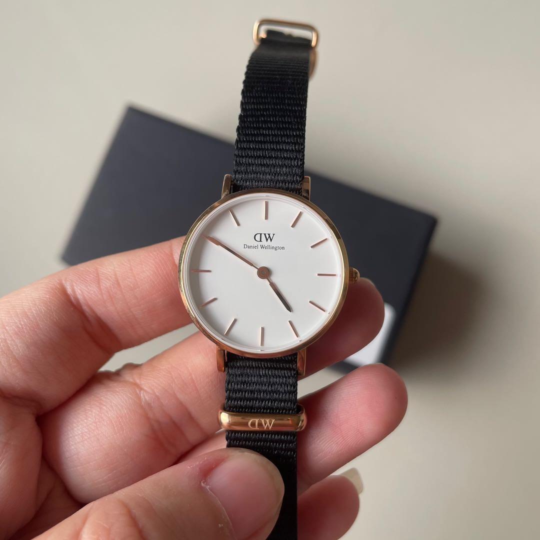 Jam dw wanita original online