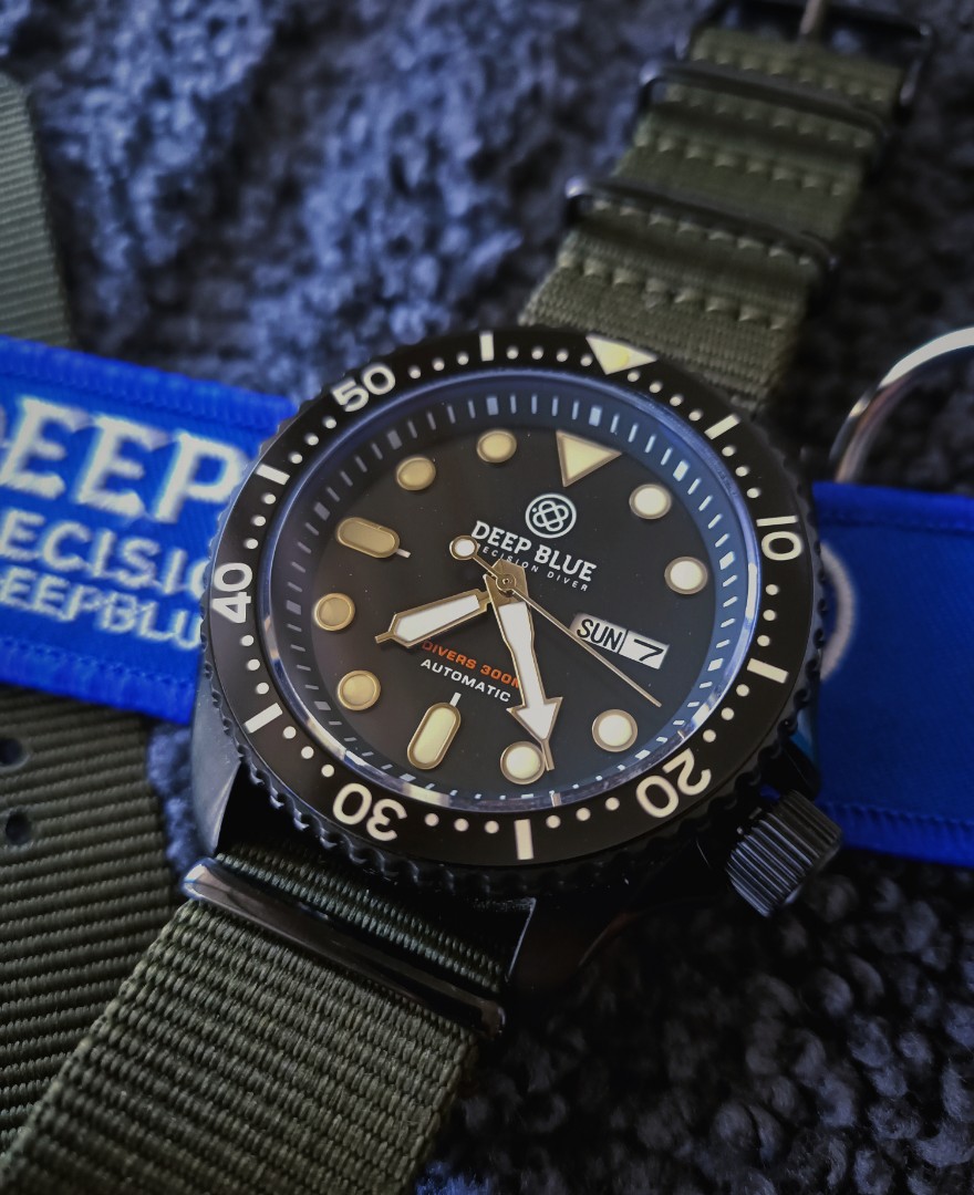 Deep blue deals precision diver