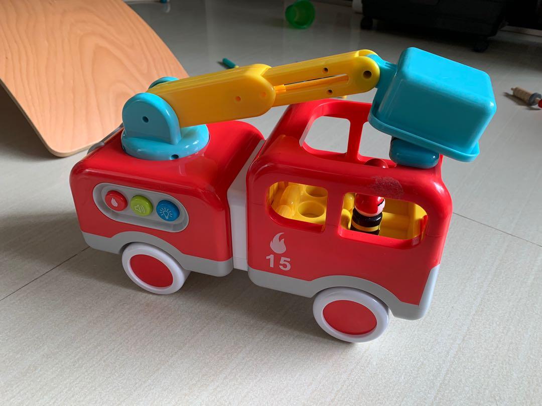 Whizz world lights outlet and sounds fire engine
