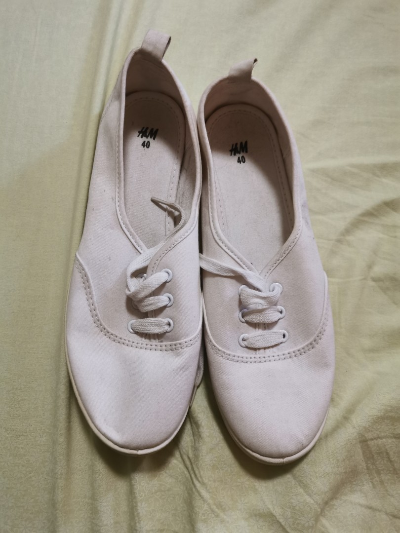 H&m white sale canvas shoes