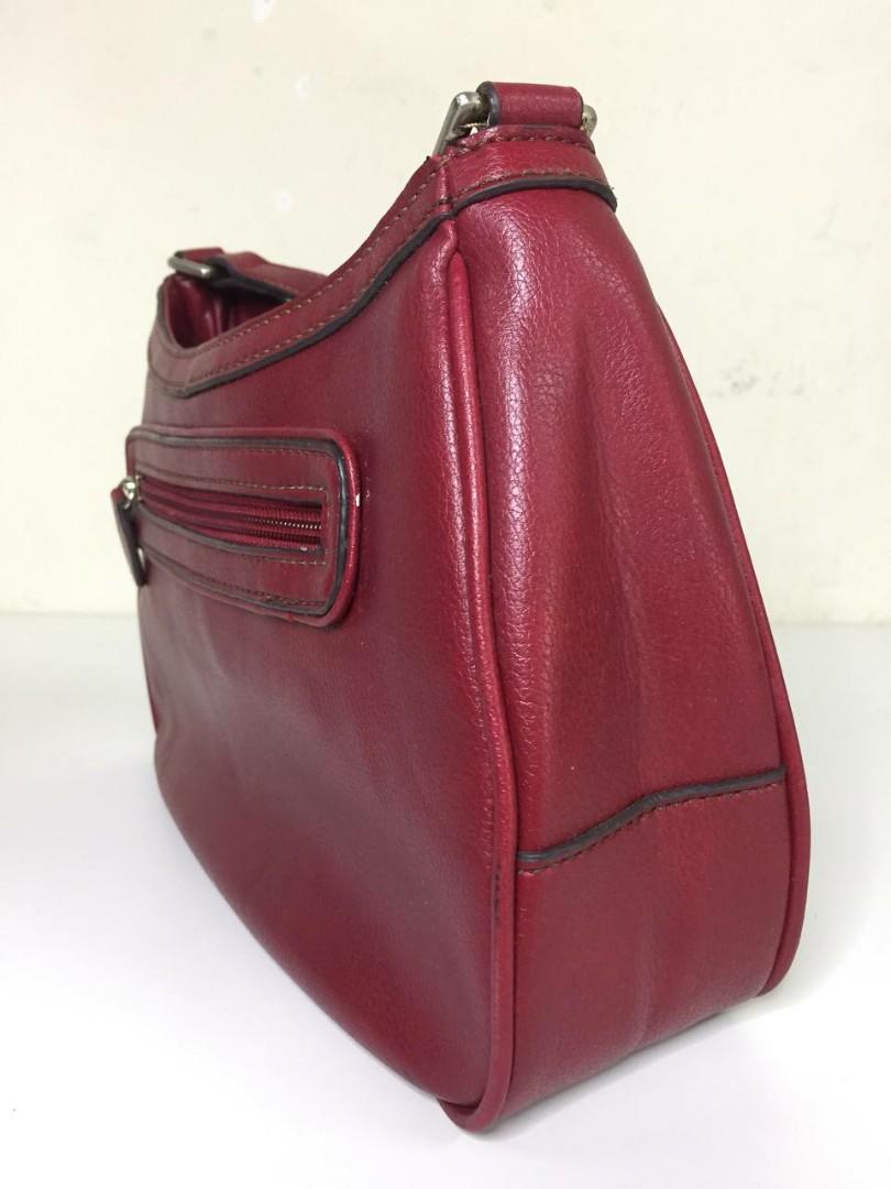 Liz Claiborne Saddle Bag~Croc embossed~Shoulder bag | Women's - Bags &  Wallets | Barrie | Kijiji