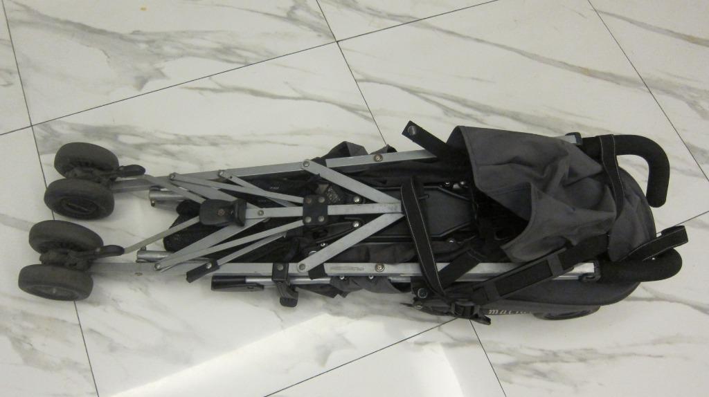 MacLaren Techno XT baby stroller (Category: Carriers & Slings) located in Mandaluyong City. Submitted by sinjin22 (Listing ID 1078486715, Image 2). Description: For sale: MacLaren Techno XT baby stroller Price is P7,500 flagship high-tech stroller with superior comfort, performance and sporty style Award-winning style, features, and safety. Techno XT sets the standard for easy maneuvering and smooth ride in a full-sized umbrella fold stroller. Fe