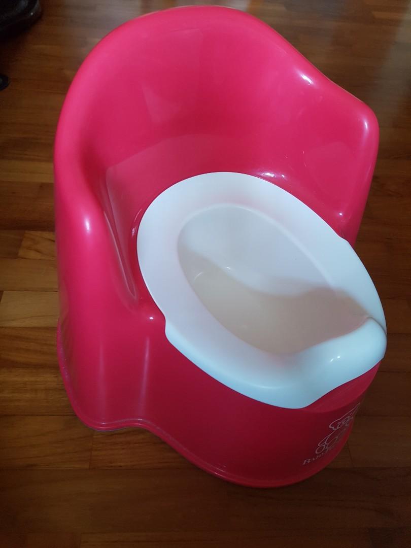 Red best sale potty chair
