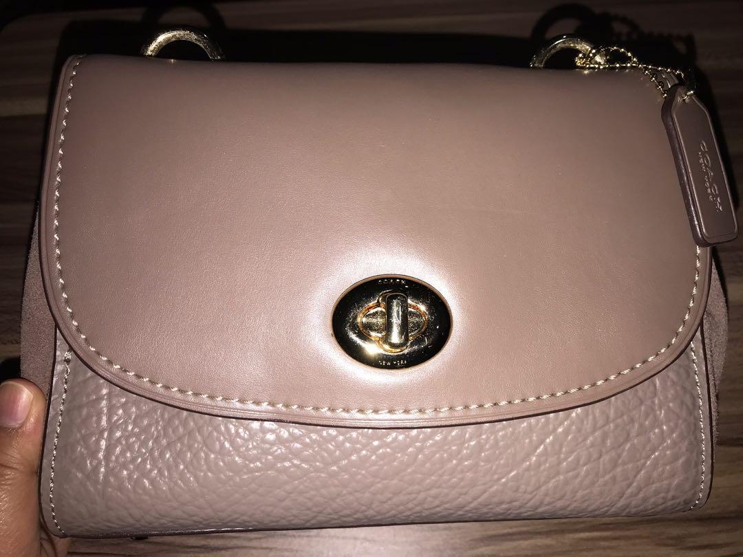 Preloved Coach Faye Crossbody F22349 Women s Fashion Bags