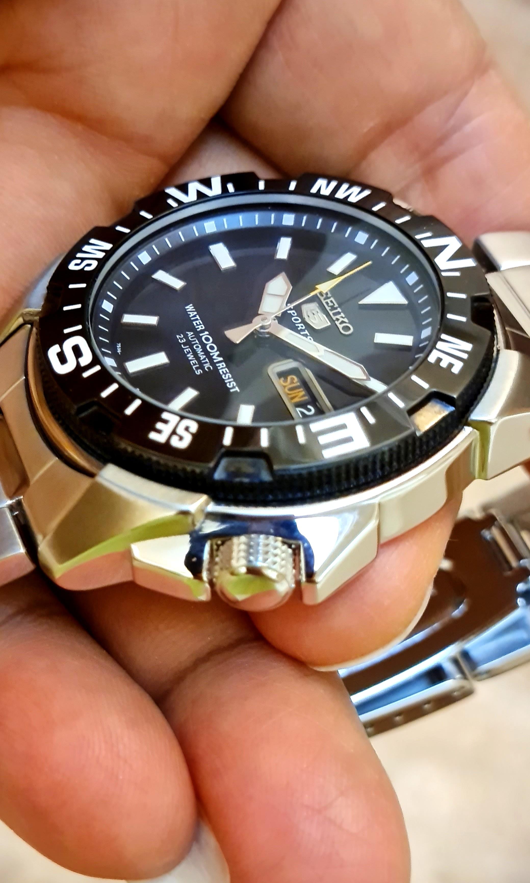 Seiko Land Shark SNZE81K1 Automatic NOS