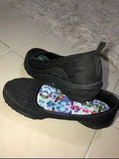 Skechers Relaxed Fit