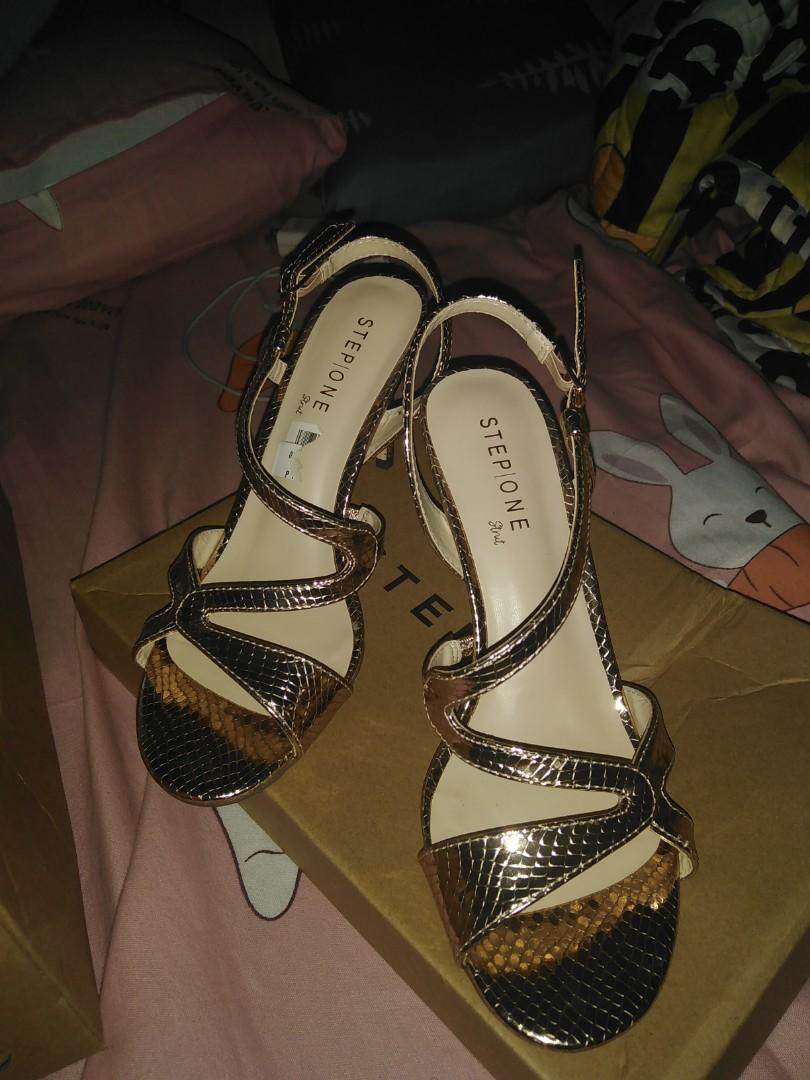 Step one sandals online