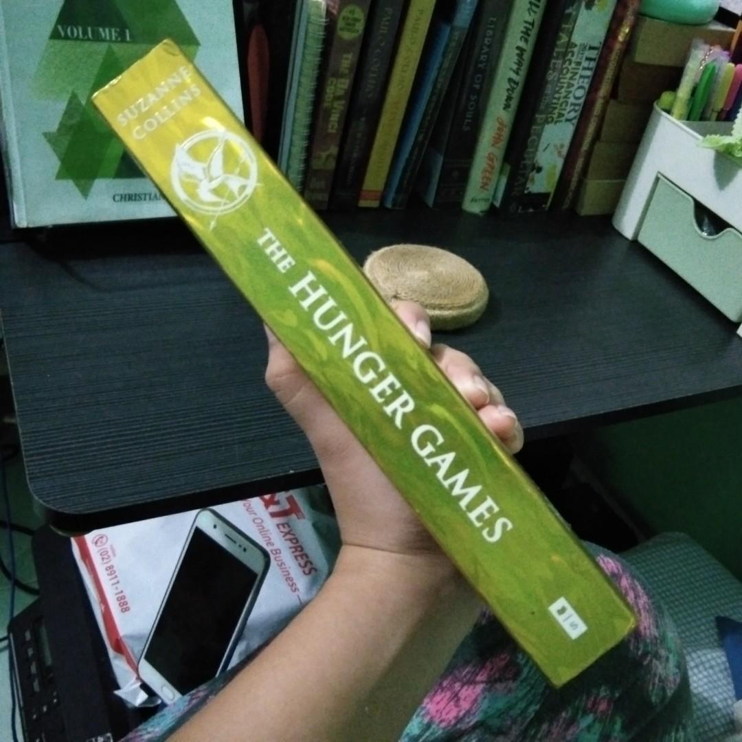 THE HUNGER GAMES by Suzanne Collins (Flaming Edition) (Sprayed Edges ...