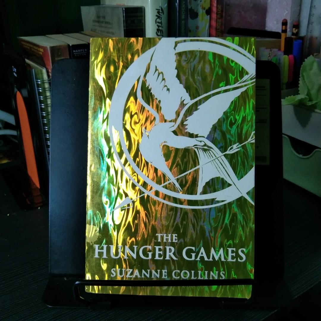 THE HUNGER GAMES by Suzanne Collins (Flaming Edition) (Sprayed Edges ...
