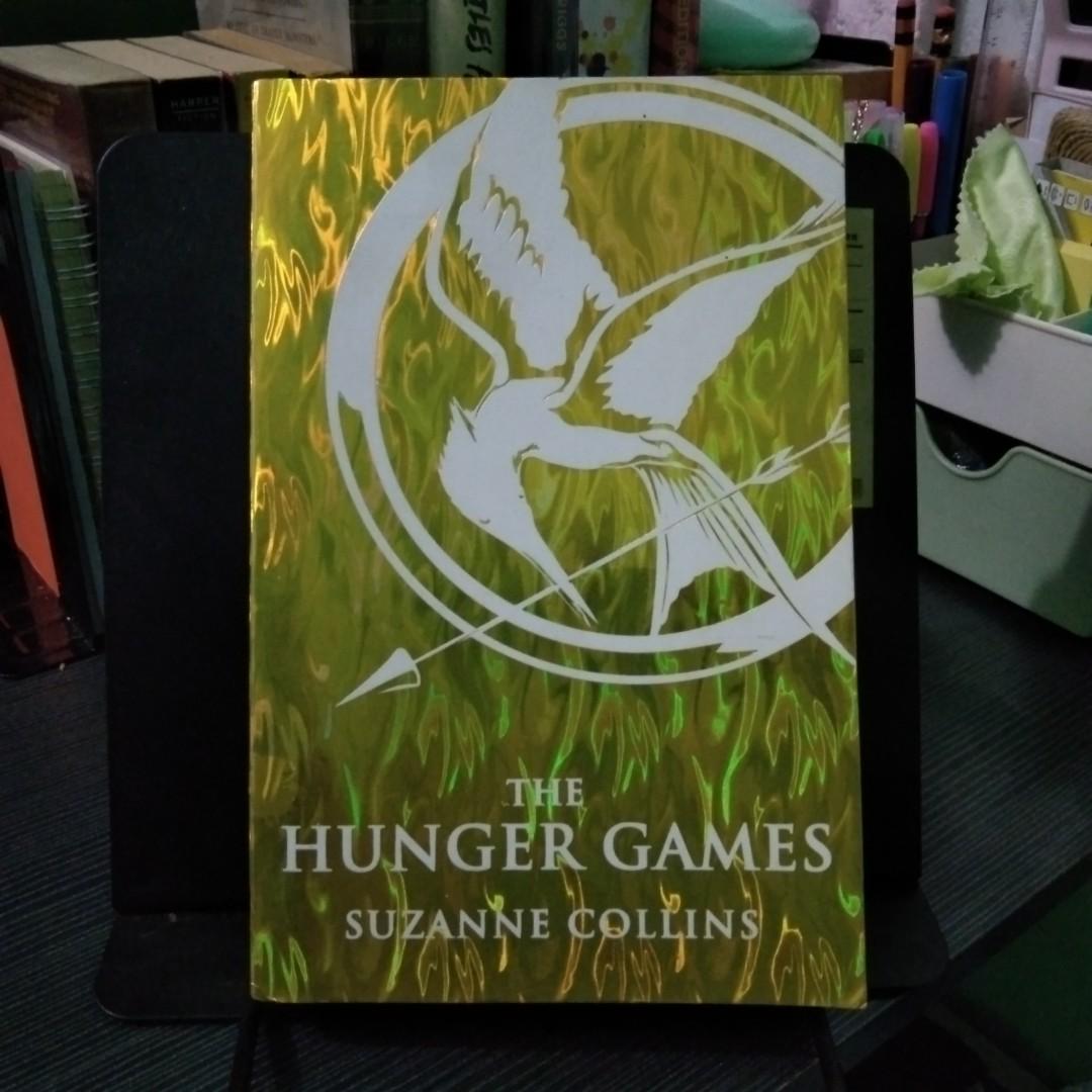 THE HUNGER GAMES by Suzanne Collins (Flaming Edition) (Sprayed Edges ...