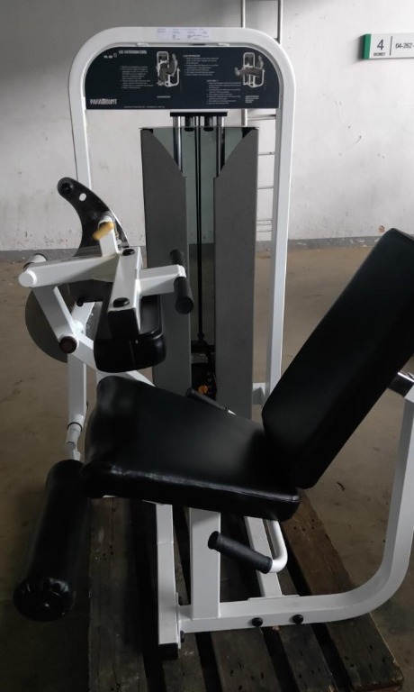 Paramount leg curl machine clearance