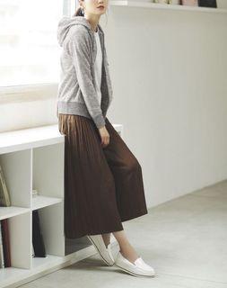 Uniqlo Brown Pleated Wide Pants