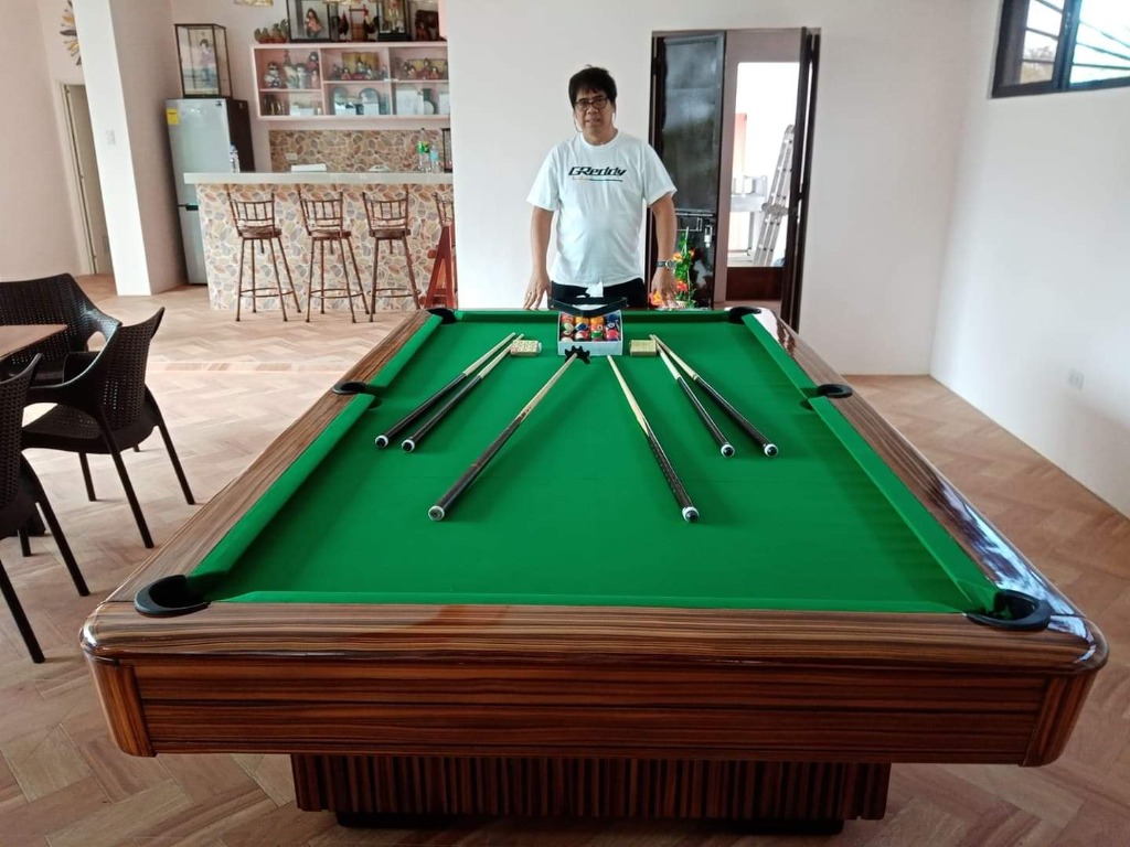 PUYAT TABLE 2ND HAND DUCCO BARNISHED BILLIARD TABLE, Sports Equipment