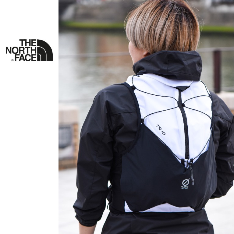 🇯🇵日本直送🇯🇵 日本行貨 ＃945 The North Face 日版 Flight Series -TR 10 Trailing  Backpack 只重300g 超輕便跑步背囊 行山背心 男女合用 三色