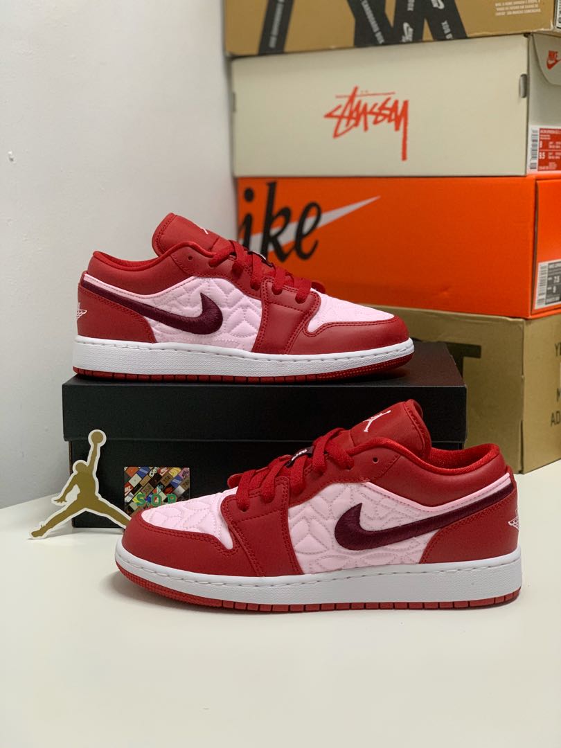 aj1 low red quilt