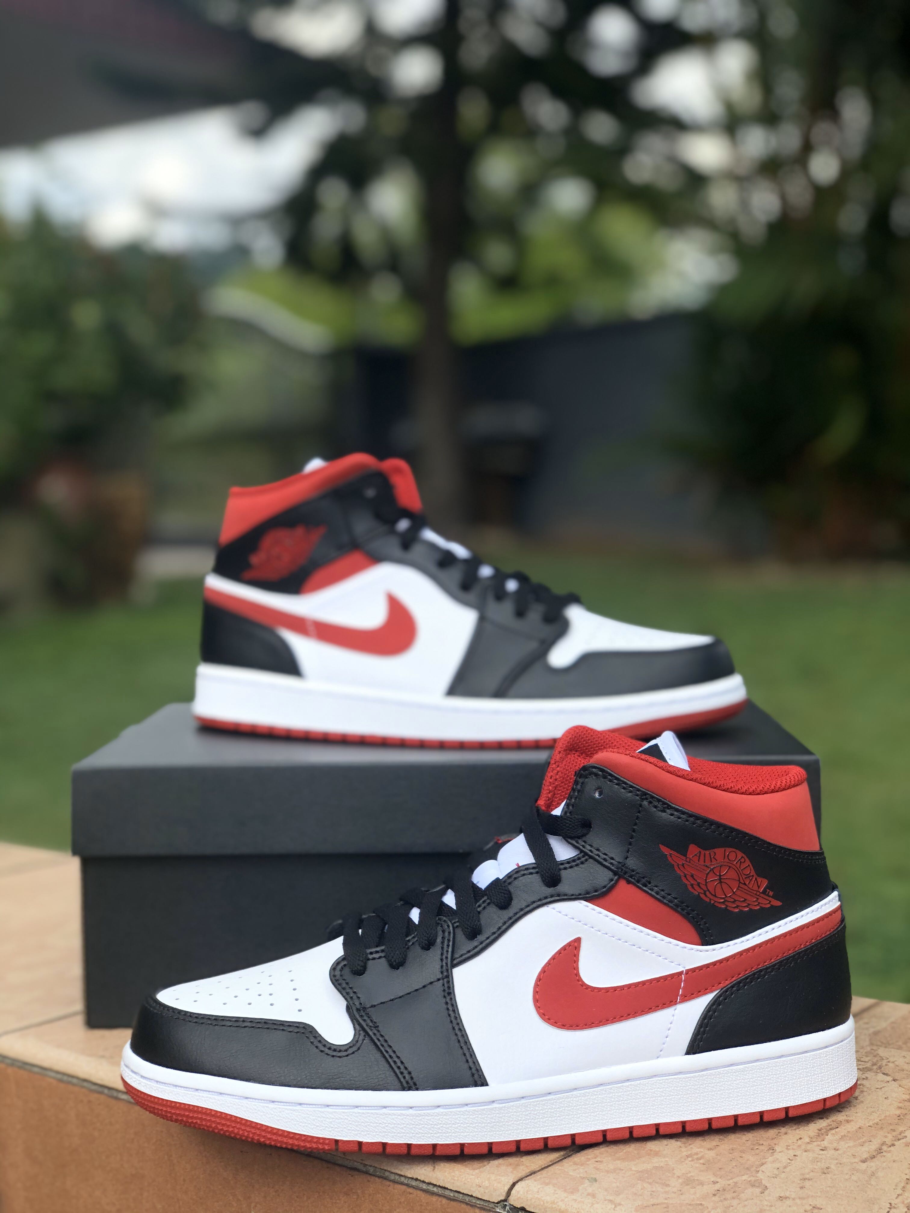 air jordan mid 1 metallic red