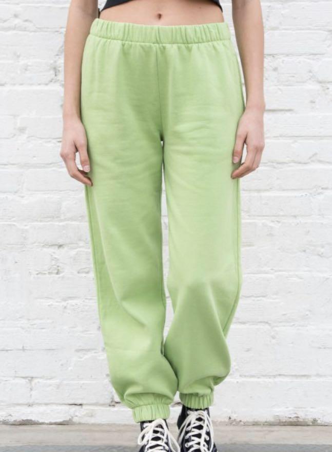 brandy melville green rosa sweatpants Women s Fashion Bottoms Other Bottoms on Carousell