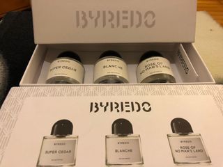 （分類：）位於 。 由 alestehd 提交（商品編號 1078677111，圖片 1）。簡介： 。