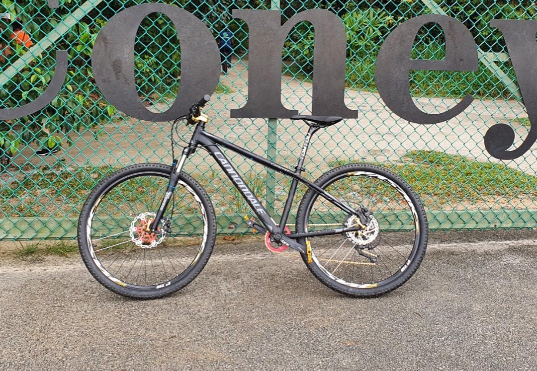 Cannondale catalyst 29 top