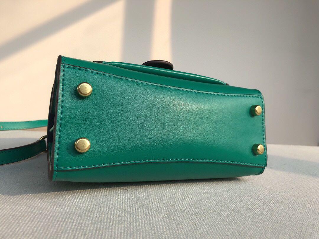 Coach Tabby Top Handle 20New Green, Women's Fashion, Bags & Wallets